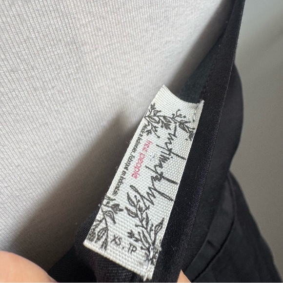 Free People Black Wrap Mini Dress – Ruffle Hem, Spaghetti Strap XS - Picture 6 of 6